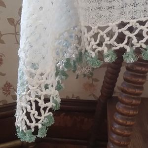 NWOT Handcrafted Table Topper